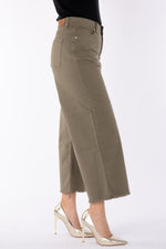 Celye Pantalone ss26c0635 -Kau Boutique 