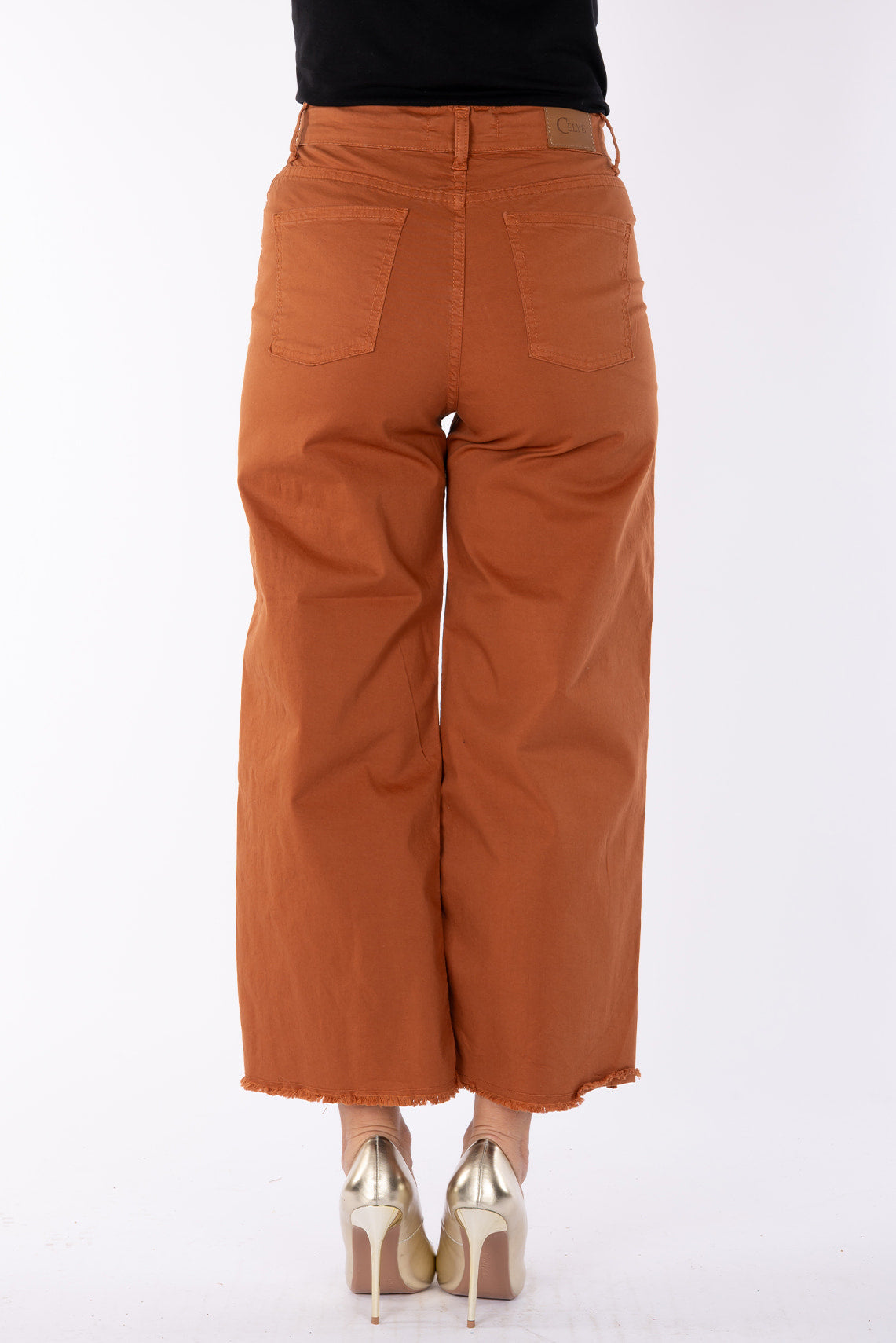 Celye Pantalone ss26c0635 -Kau Boutique 