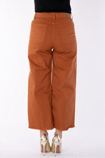Celye Pantalone ss26c0635 -Kau Boutique 